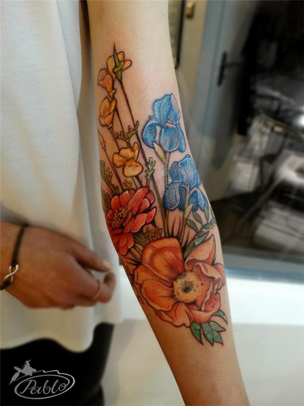 tatuiruotė su puse rankovių, graži gėlių tatuiruotė, kelių spalvų