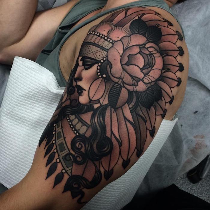 ameriška indijska tetovaža, risba s črnilom, navdihnjena z žensko lepoto in cvetjem
