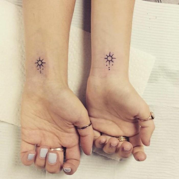 tatuiruotė-moteris-rankena-gražiausia-tatuiruotė-moteris-idėja-tatuiruotė-diskretiška moteris