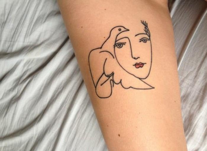 tatuiruotė-moteris-ant-rankų-gražiausia-tatuiruotė-moteris-idėjos
