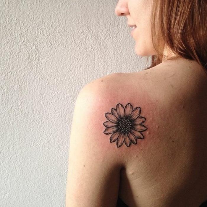 Saulėgrąžų gėlių tatuiruotė, peties tatuiruotė, juodos tatuiruotės dizainas moterims