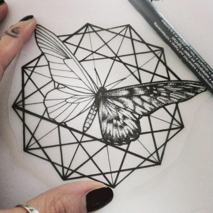 geometrijska-tetovaža-tetovaža-pomen-metulj-tetovaža-na spletu