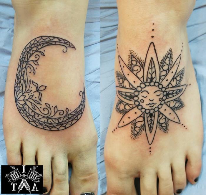mėnulio ir saulės tatuiruotė, saulė ir mėnulis puošniais piešiniais tatuiruoti ant abiejų kojų