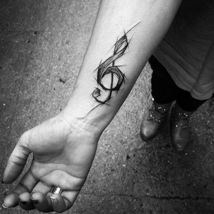 muzikos tatuiruotės riešo užrašas originalus asmeninis dizainas