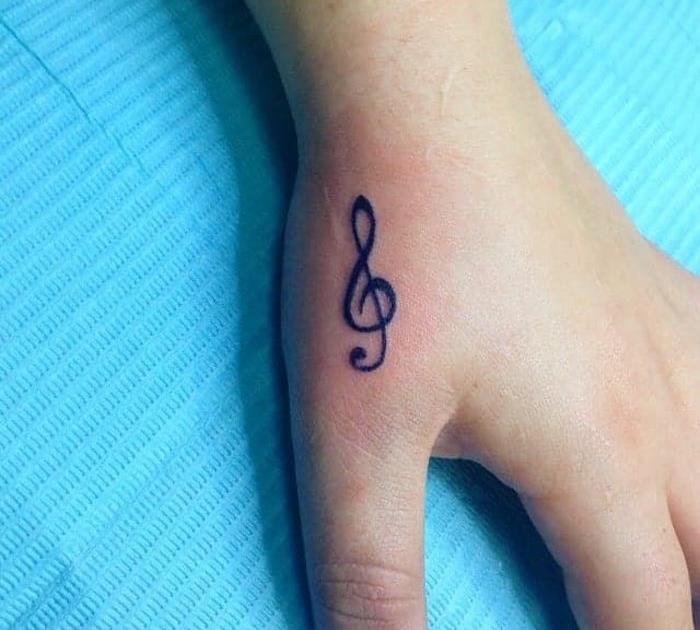 aukštaūgis nykščio tatuiruotė rankos tatuiruotė