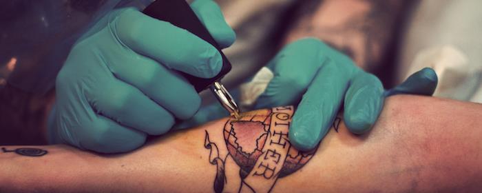 Nestalno začasno tetoviranje, prilagojeno pisanje tatujev