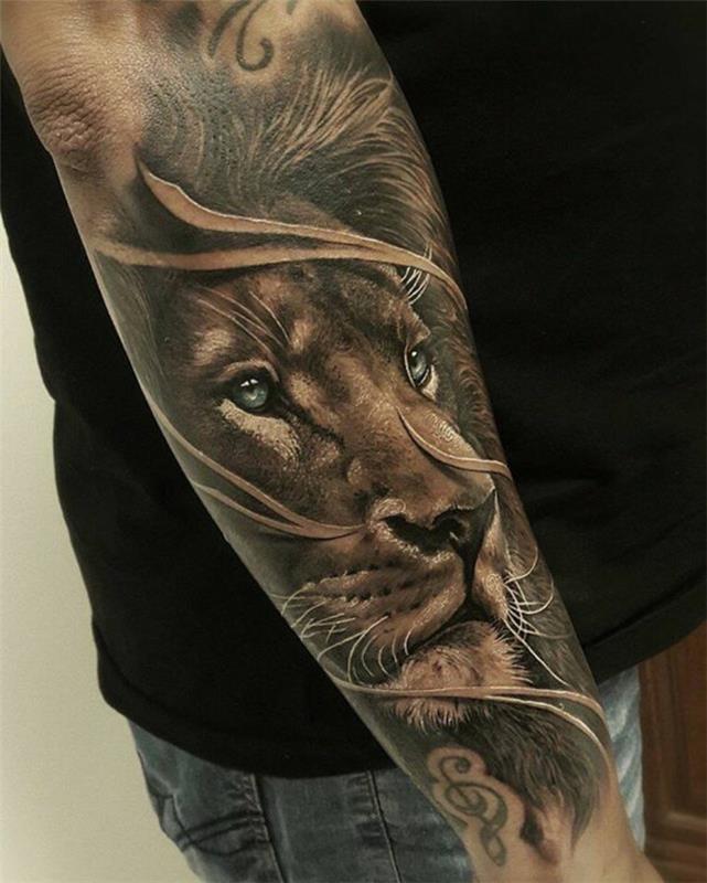 Modern aslan kral dövme tasarımı anlamı güzel aslan parmak dövmesi aslan dövmesi