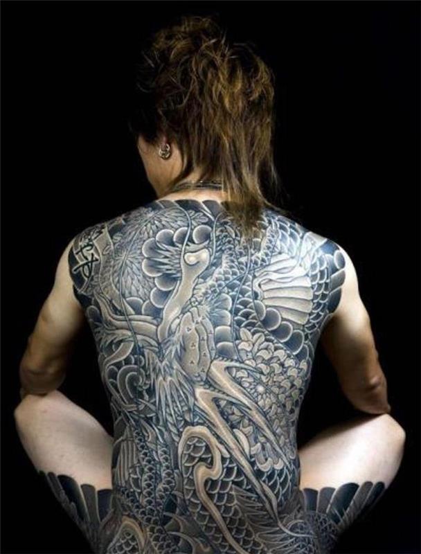 japoniška visos nugaros tatuiruotė irezumi tradicinė tatuiruotė