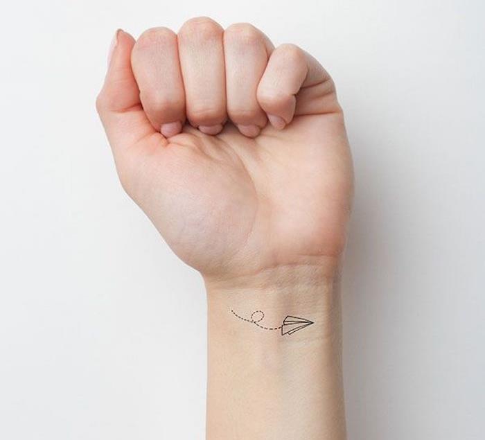 Freedom wrist tattoo tattoo letala tattoo letala papirna ideja za potovanje