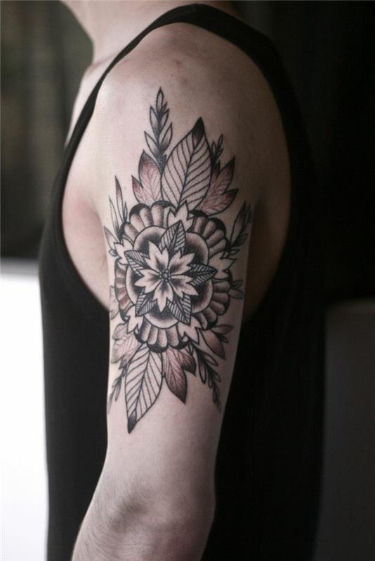 tattoo-fiori-signato-grande-mandale-centro-fiore-loto-braccio-ragazzo