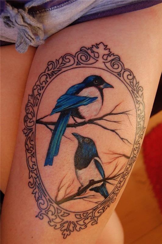 tatuiruotė šlaunies moteris tatuiruotė už šlaunies paukščių