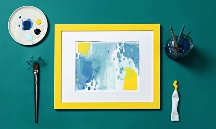 akrilik boya suluboya efekti boyama, mavi ve sarı suluboya efektinde soyut resim
