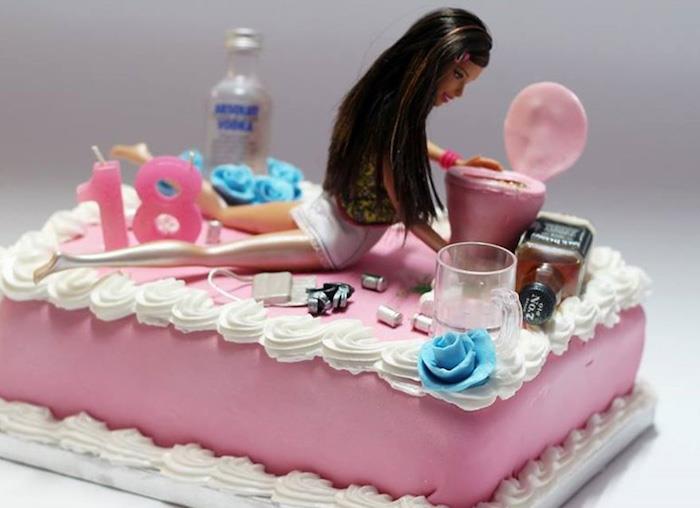 Yetişkin doğum günü pastası nasıl hazırlanır, doğum günü pastası resmi özel gün, genç pastası