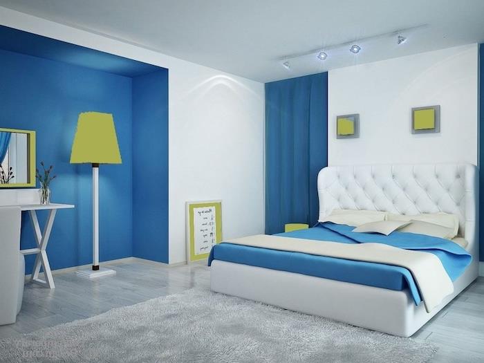 Mėlynos ir baltos miegamojo sienų dažų spalvos suaugusiesiems