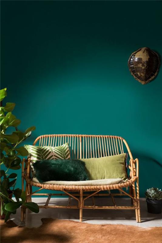 žalias ir natūralus dekoras, skirtas gaiviam kvėpavimui mūsų interjere, anties žalia poilsio zona su bambuko sofa