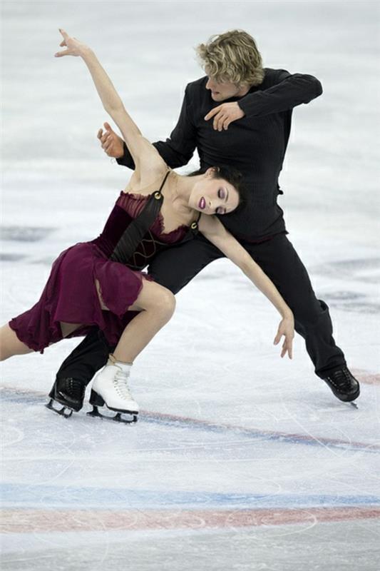 çift ​​artistik patinaj-kıyafeti