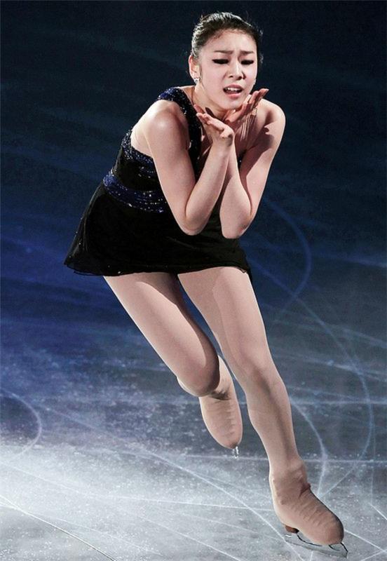 artistik patinaj-kıyafet-siyah-paten-elbiseler