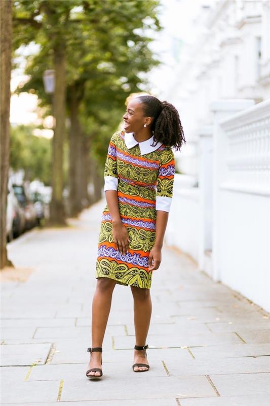 Afrikos apranga stilingai moteriai biure, vaškinė suknelė su kontrastinga apykakle ir kraštais