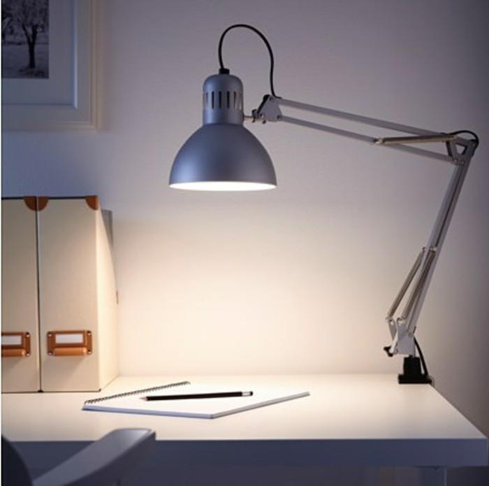 üçüncül-led-masa-lambası-orijinal-ikea-ucuz-masa-çalışma köşesi