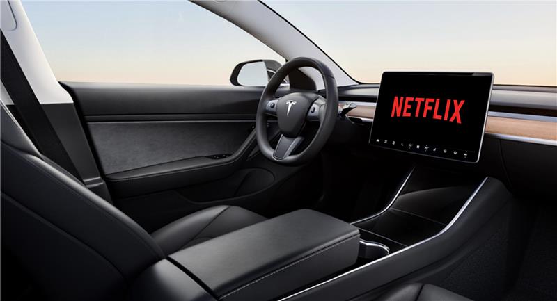 Netflix in Youtube za Teslo si lahko ogledate le, ko avto miruje