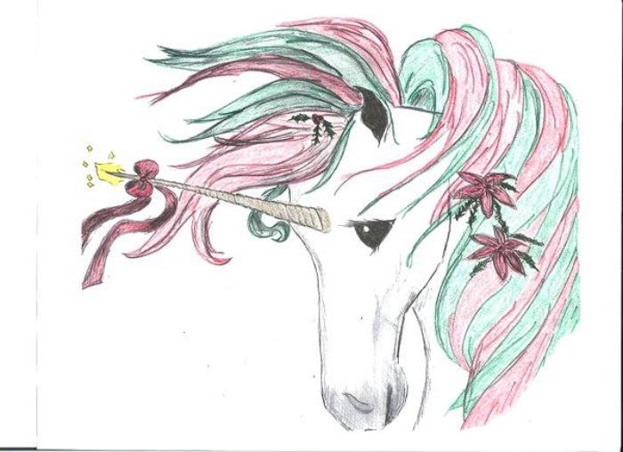 pembe-yeşil bir yele ve çiçeklerle süslenmiş bir boynuz ile becerdin tek boynuzlu at kafası çizimi