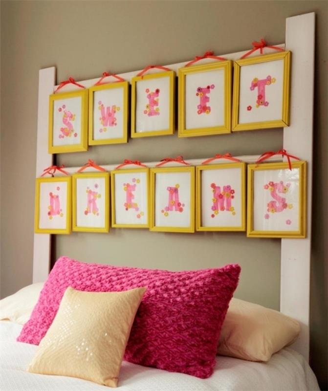 vzglavje, naredi sam, rumene sveče z rožnatimi črkami nad posteljo, rumene in roza blazine, belo posteljnino