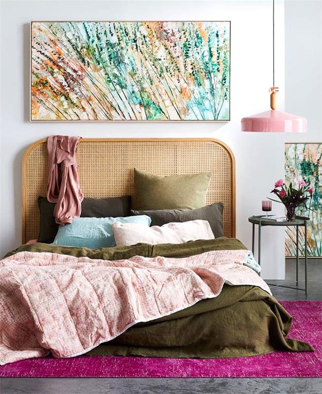 ratano galvūgalio kilimėlis iš ryškiai rausvų antklodžių iš alyvuogių žalios spalvos ir rožinės spalvos miltelių įvairiaspalvių dažų