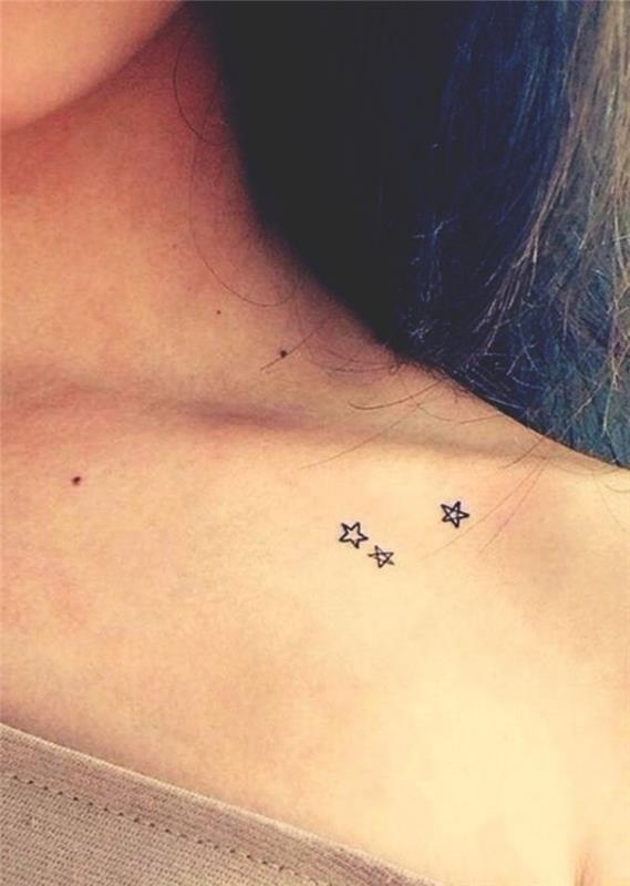 trijų mažų žvaigždžių raktikaulio tatuiruotė, mažų tatuiruočių idėjos moterims, moteris juodais plaukais