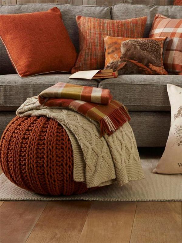 Škotsko tkani tekstil-tartani za sodobno dnevno sobo