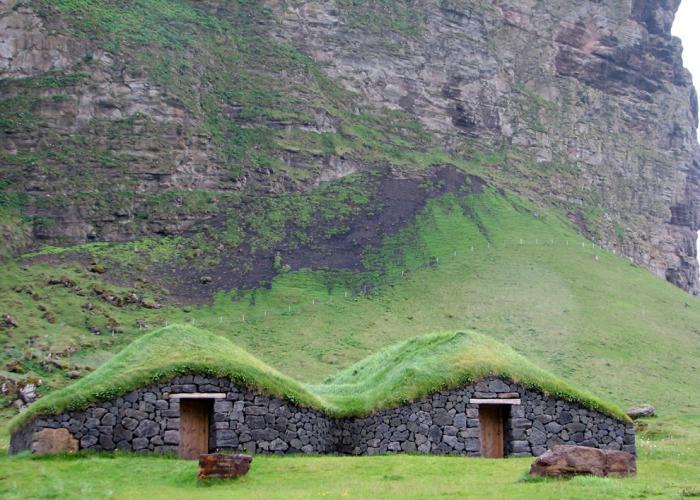 žalieji stogai-namai-velėna-stogas-islandija
