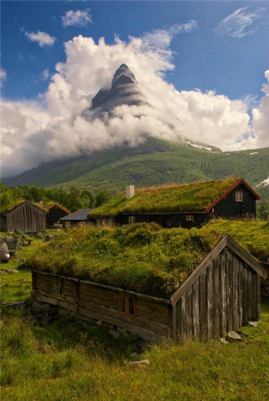 žalias stogas-Norvegija-fantastiškas kraštovaizdis pasaulio pabaigoje