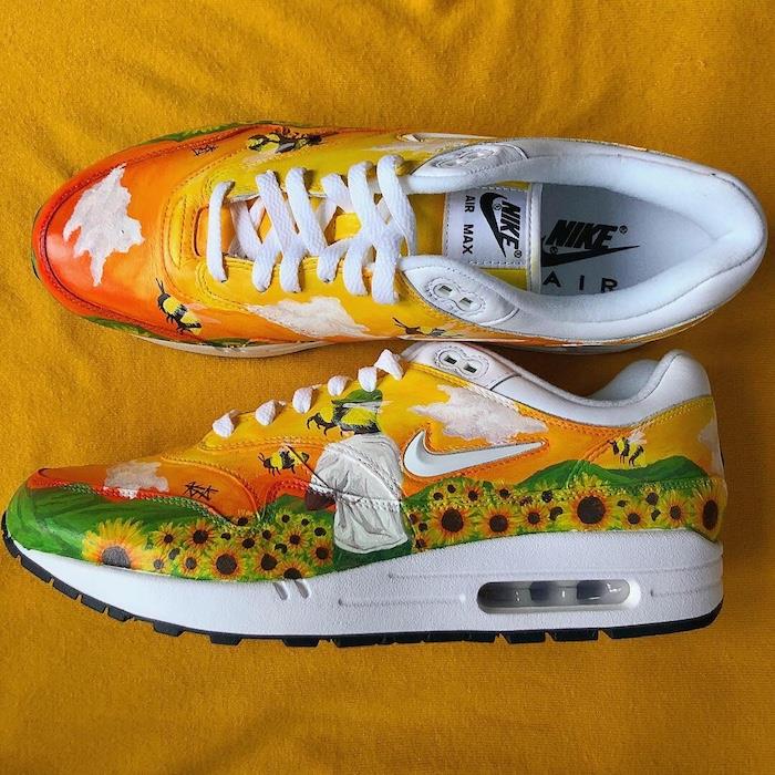 Bela košarka Nike, zasnovana s sončnicami, barvo za čevlje, idejo, kako prilagoditi svoje čevlje