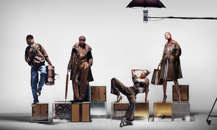 Obleke iz nove kolekcije Burberry, sodoben in klasičen videz hkrati, elegantna ideja obleke