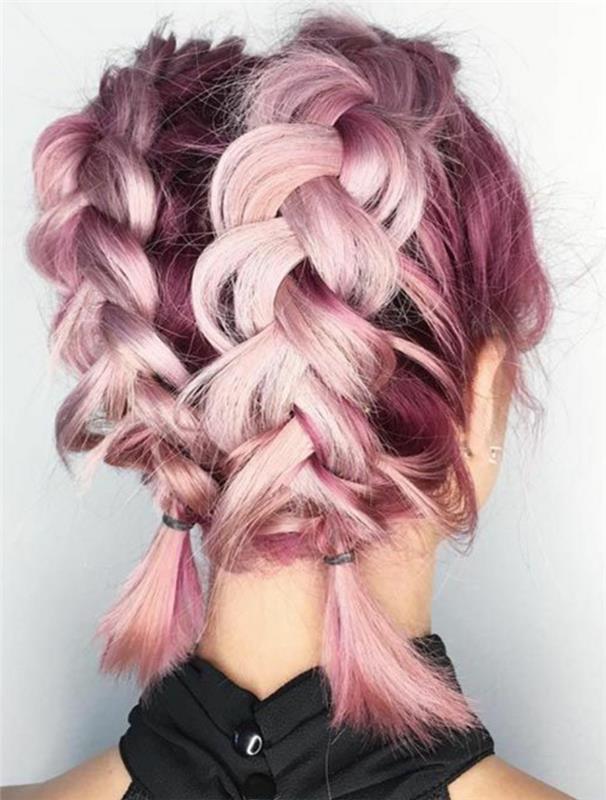 vidutinio rožinio ir purpurinio plauko, pintos kasos su mažomis kuodelėmis, laisva šukuosena, ekstravagantiška