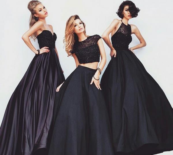 trijų modelių-juodos-kokteilinės-suknelės-svarbus vakaras