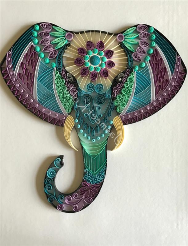 fil kafası quilling, çarpıcı bir tasarım alacak şekilde düzenlenmiş öğeler