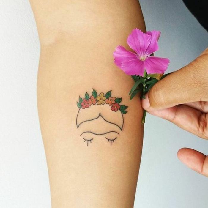 Frida Kahlo silhueta lepa tetovaža Frida armadillo cvetna krona na glavi frida kahlo stilizirana