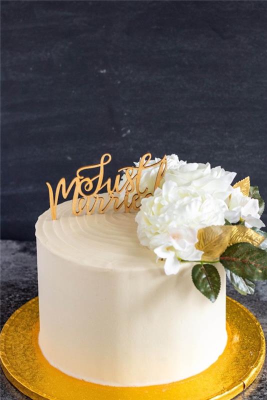 Vienos pakopos vestuvių torto idėja, vestuvių vestuvių tortas, prabangus vestuvių tortas, gėlės ir jaunavedžių ženklas