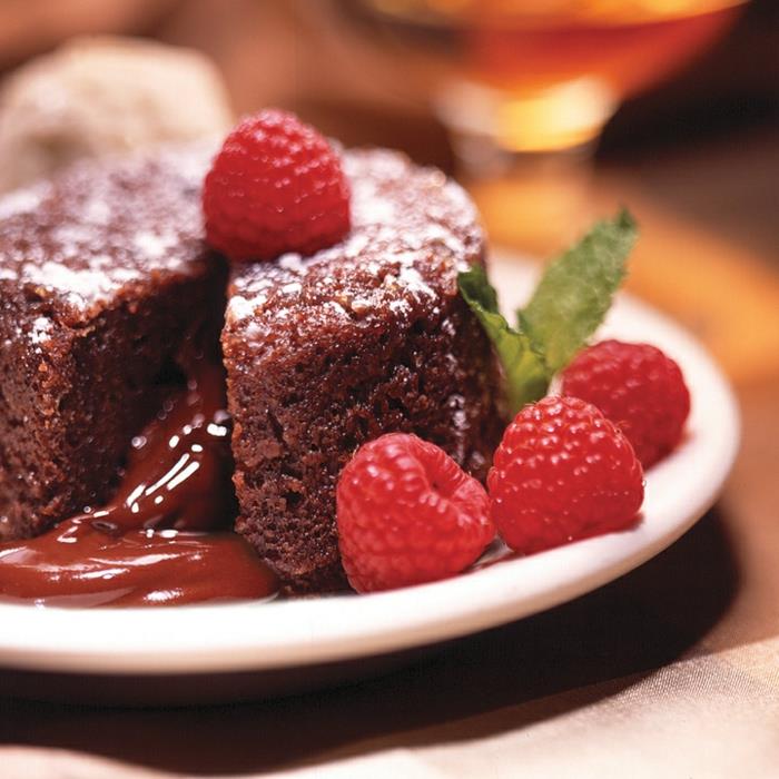 a-quick-chocolate-fondant-chocolate-beauty-cookie