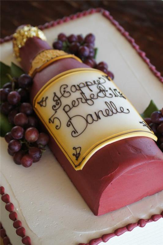 Doğum günü pastası modeli şarap için özel doğum günü pastası