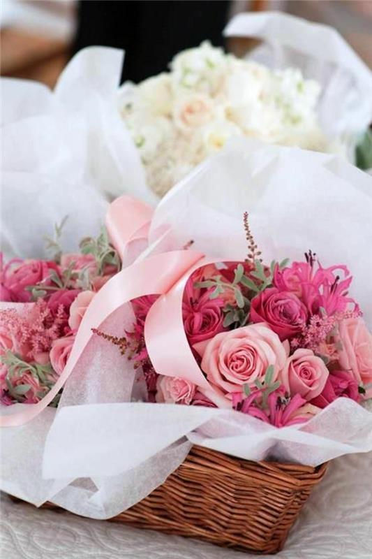 a-pretty-boquet-of-colour-rose-boquet-of-flowers-large-bouquet-of-flowers-pomenski-vrtnic-simbol-red-rose