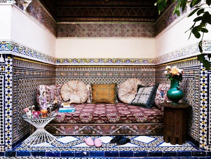 šiuolaikiška marokietiška svetainė-turtinga obligacijų-rytietiška sofa-sedari-marokietiška svetainė-marokietiška sofa