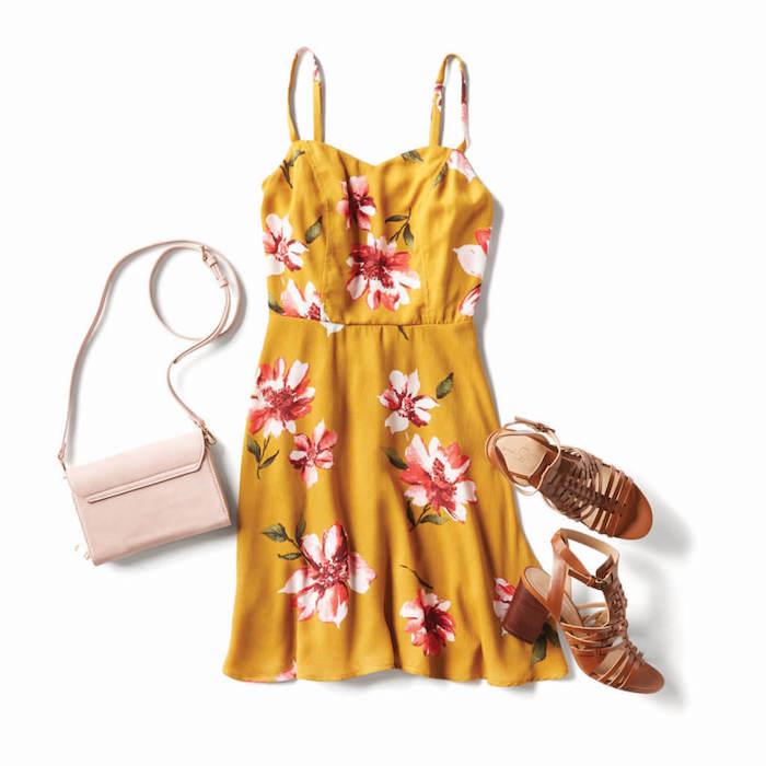 Pakabinama suknelė lengva vasariška suknelė kaip priimti bohemiško stiliaus trumpą geltoną gėlių suknelę