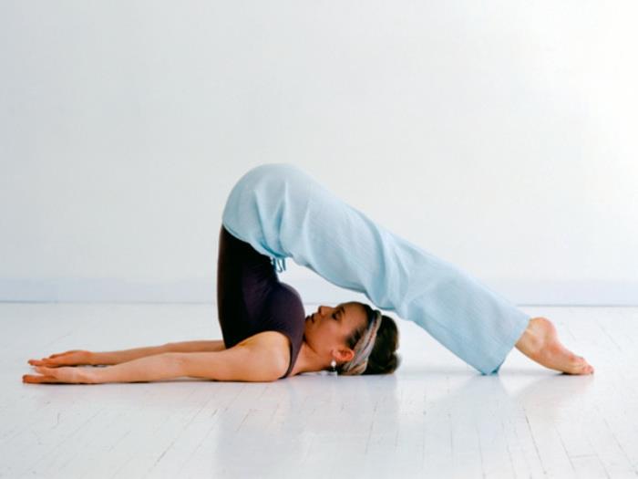 a-zor-profesyonel-yoga-egzersiz-yoga-duruşu