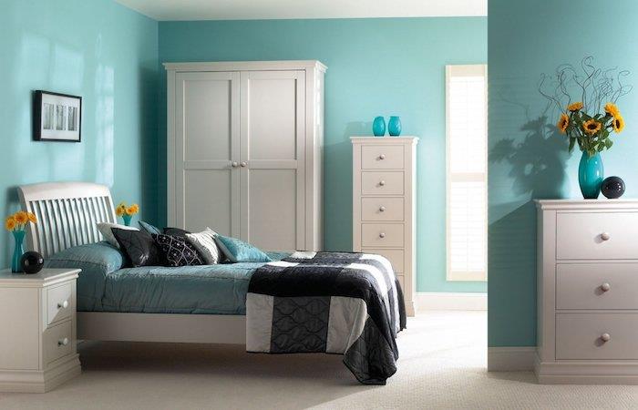 Geriausios miegamojo dažų spalvos suaugusiems miegamojo spalvų idėjos šviesiai mėlyna ir balta