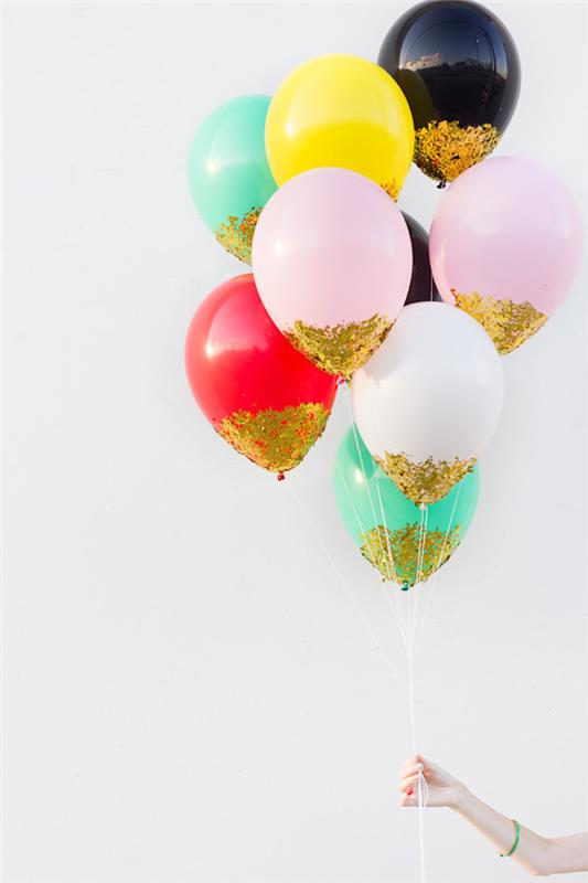 Ideja za samostojno dekoracijo 18. rojstni dan, vesel 18. rojstni dan, prvotno okrašeni baloni