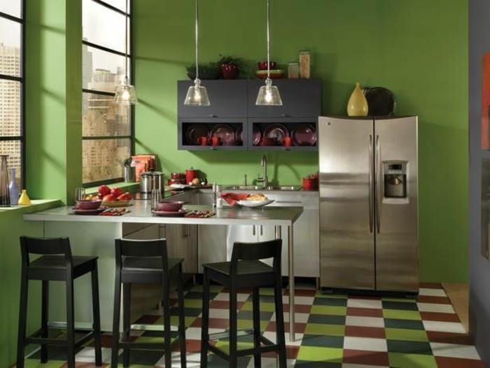 a-güzel-mutfak-yeşil-duvarlar-renkli-fayans-ve-ucuz-mutfak-mobilyaları