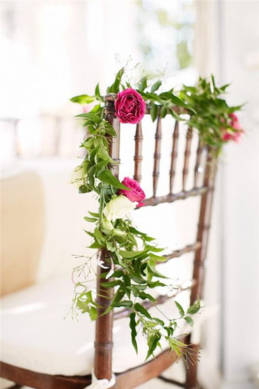 a-oldukça-basit-ve-ucuz-düğün-sandalyeli-dekorasyon-çiçekli-örtüsü