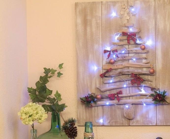 a-süper-ahşap-fikri-Noel-ağacı-kendin-yap-harika-şeritler-dekorasyonu