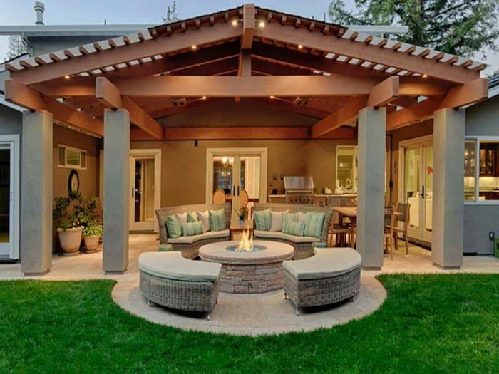 Gražus prabangus namas kraštovaizdžio terasa sodas, kaip įrengti terasą su apvalia sofa ir lauko židiniu